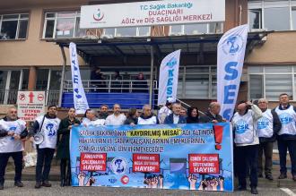 Sağlık emekçileri Bursa’da ‘Kaydırılmış Mesai’ uygulamasına tepki gösterdi