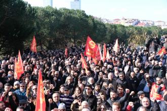 Uzun’a mücadelesini onurlandıran bir veda