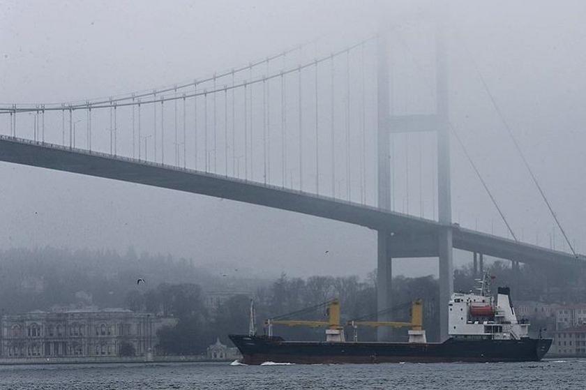 İstanbul Boğazı gemi trafiğine kapatıldı