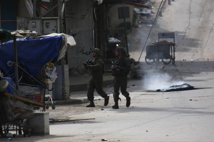 İsrail ordusu Nablus'a baskın düzenledi