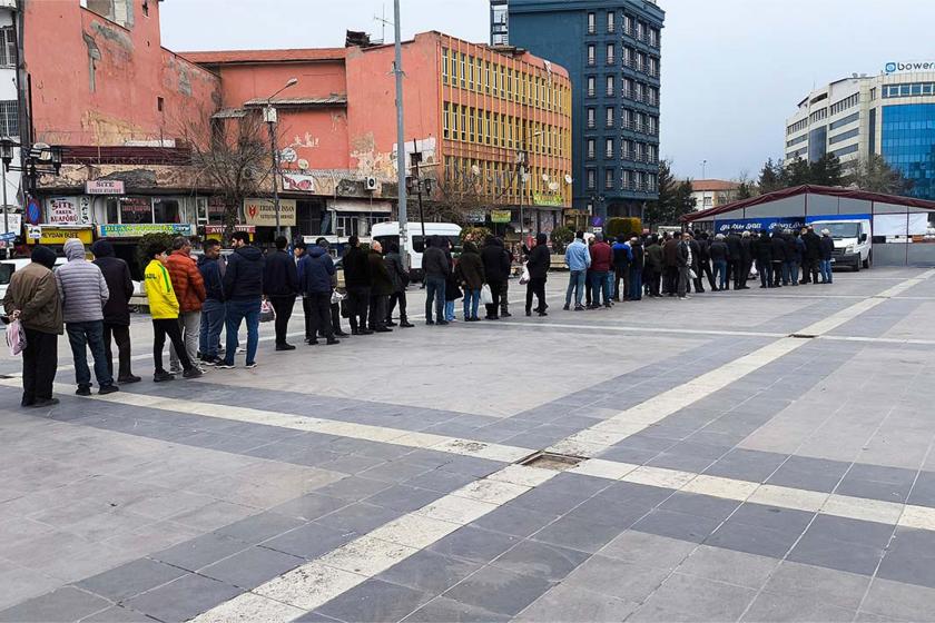 Diyarbakır’da iftar kuyruğu kentteki yoksulluğu yansıtıyor