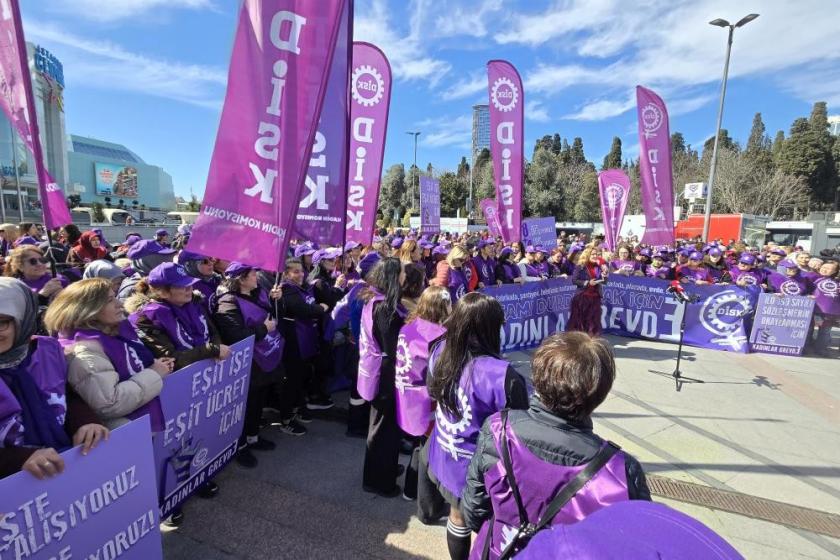 İstanbul'da 8 Mart eylemi: İstanbul Sözleşmesi yeniden kabul edilmeli, 6284 etkin uygulanmalı