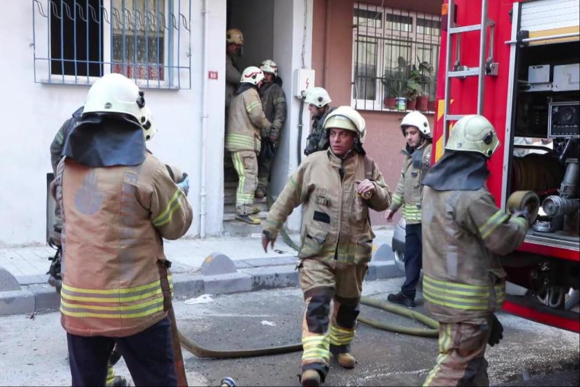 Bağcılar'da 4 katlı binada yangın: 1 ölü