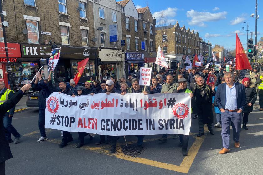 HTŞ’nin Alevi katliamı Londra’da bir kez daha protesto edildi: "Soykırımı yok saymak, suça ortak olmaktır"