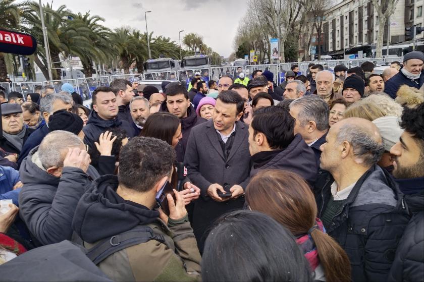 CHP İl Başkanı Özgür Çelik: Demokrasiye darbe yapılıyor