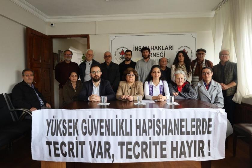 İHD İzmir: "Mahpusların insan onuruna uygun bir yaşam sürmeleri sağlanmalıdır"