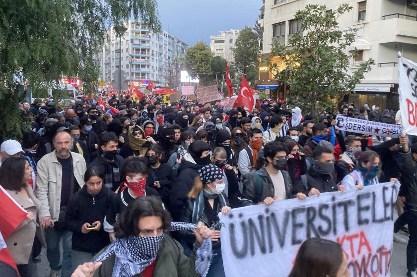 İzmir'de öğrenciler yürüdü: Genel grev, genel direniş çağrısı yapıldı