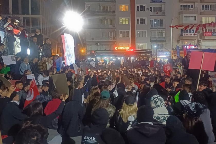 Türkiye genelinde irade ve hak gasbına karşı eylemler sürüyor