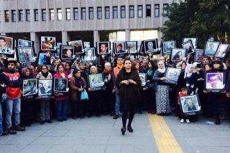 Mahkeme heyetine 'Adalet' çağrısı, sanıklara insanlık dersi