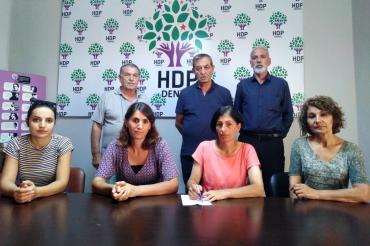 Denizli'de hasta mahpuslar için tedavi ve adalet çağrısı yapıldı