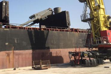 Muğla'da limandaki gemi vincinden düşen işçi öldü