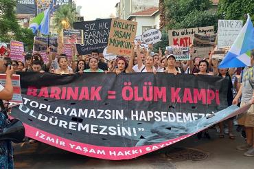 İzmir Yaşam Hakları Savunucuları: Yasanın uygulanmasına izin vermeyeceğiz