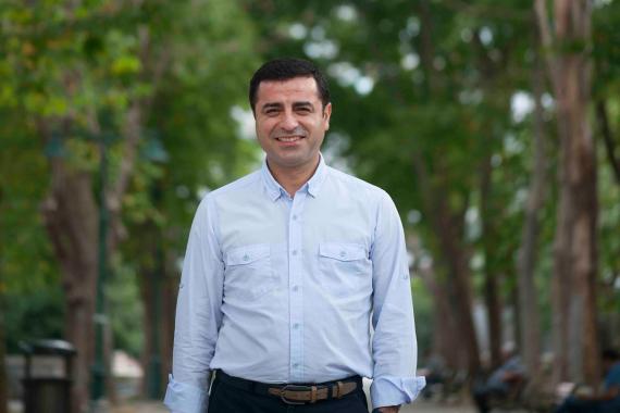 Demirtaş'tan Evrensel şenliğine çağrı: Evrensel Gazetesini yaşatmak boynumuzun borcudur