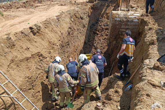 Tuzla'da inşaata meydana gelen göçükte 3 işçi toprak altında kaldı