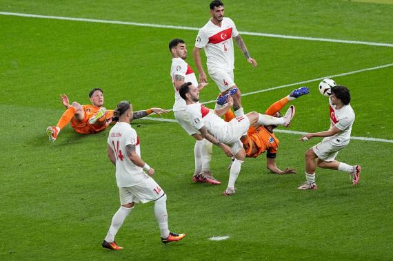 EURO 2024 | Hollanda'ya 2-1 yenilen Türkiye turnuvaya veda etti