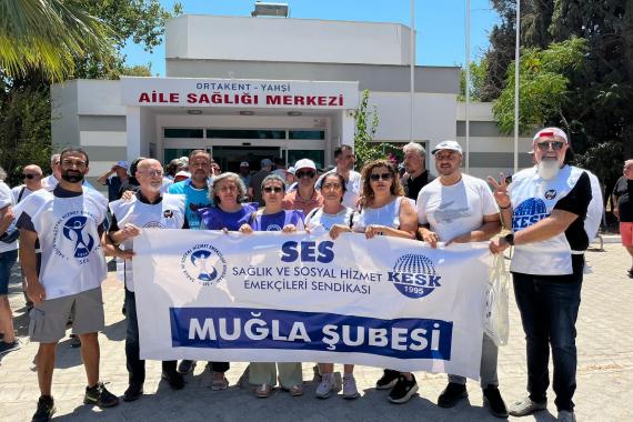 Muğla'da sağlıkçılar şiddete karşı iş bıraktı