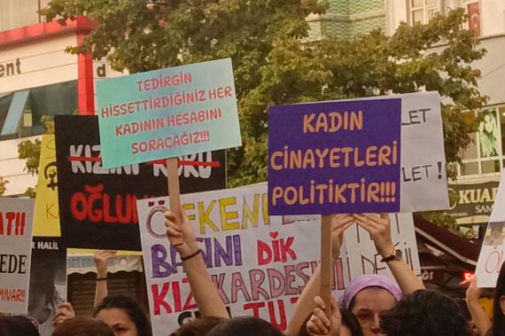 ‘Sokaklarda korkarak yürümediğimiz bir yıl olsun’