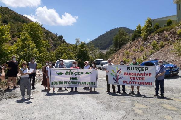 DİKÇEP ve BURÇEP maden alanı önünde yapılan bilirkişi keşfine dair basın açıklamasına yaptılar. 