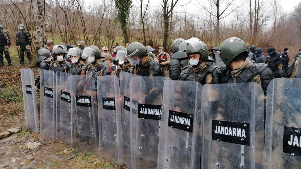 Ordu Da Halk Hes Sirketinin Dereye Inmesini Engelledi Evrensel