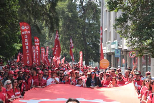 1 Mayıs İzmir.