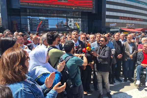 Diyarbakır'da Kobane davası protesto edildi