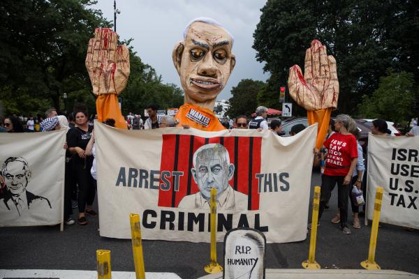 Biden ile görüşen Netanyahu, Beyaz Saray önünde protesto edildi