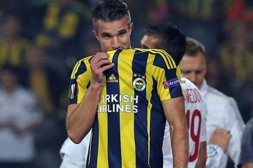 Robin van Persie resmen Feyenoord'da