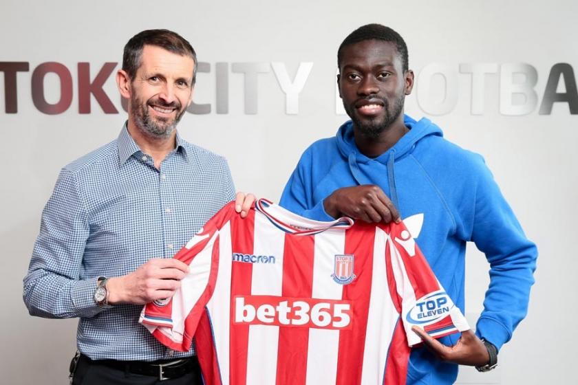 Badou Ndiaye, resmen Stoke City'de