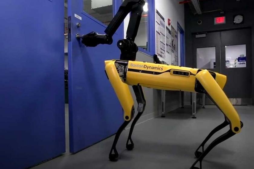 Boston Dynamics kapıları açabilen yeni robotunu tanıttı