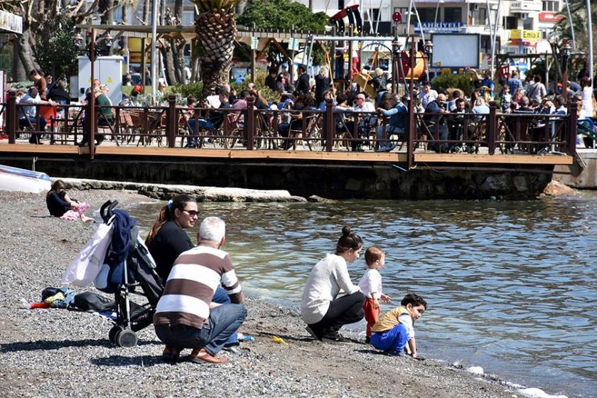 Marmaris'te mart ayında deniz keyfi