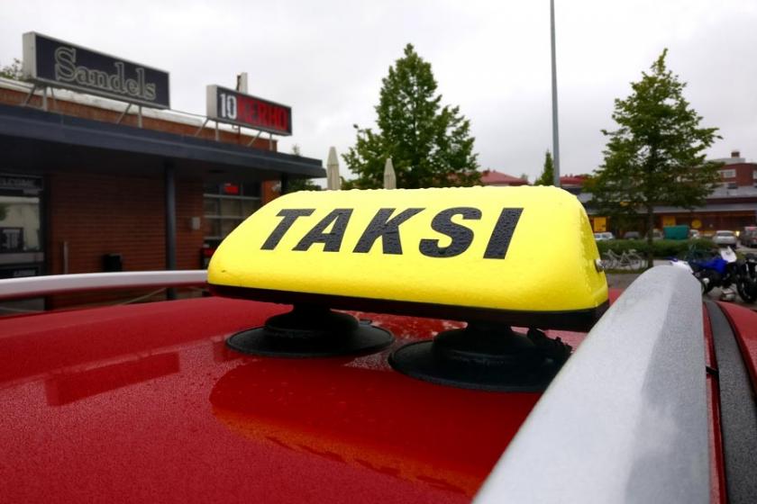 İstanbul'da taksi ve minibüs ücretlerine zam