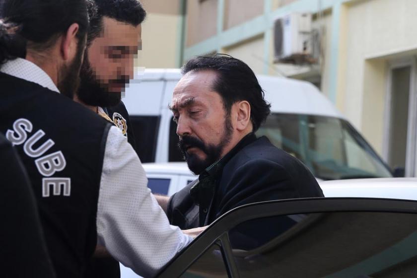 Ahmet Hakan: Adnan Oktar gözaltına alınmadan önce beni aradı