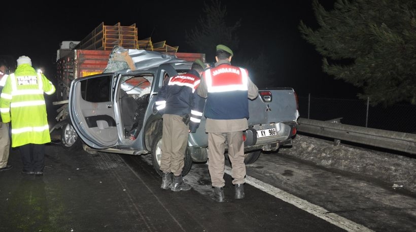 Tarsus'ta trafik kazası: 5 işçi yaşamını yitirdi