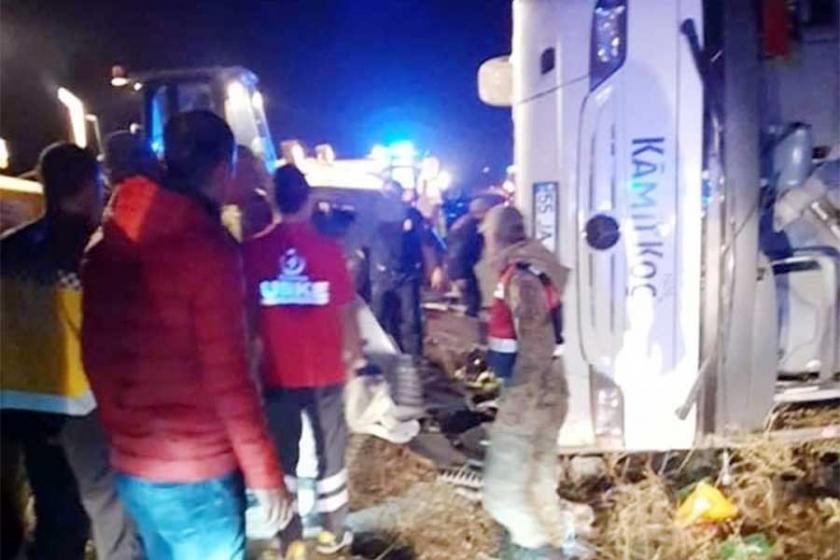 Maraş'ta yolcu otobüsü devrildi: 7 kişi yaşamını yitirdi, 24 yaralı