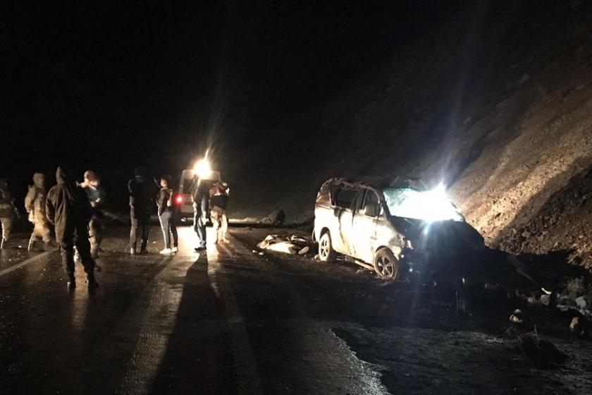 Van'da mültecileri taşıyan minibüs kaza yaptı: 5 ölü, 16 yaralı