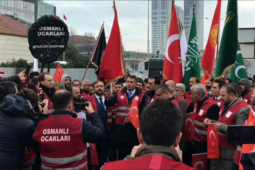 Fatih Portakal'a tehdit: %52 evlerinde dişlerini sıkarak beklemektedir