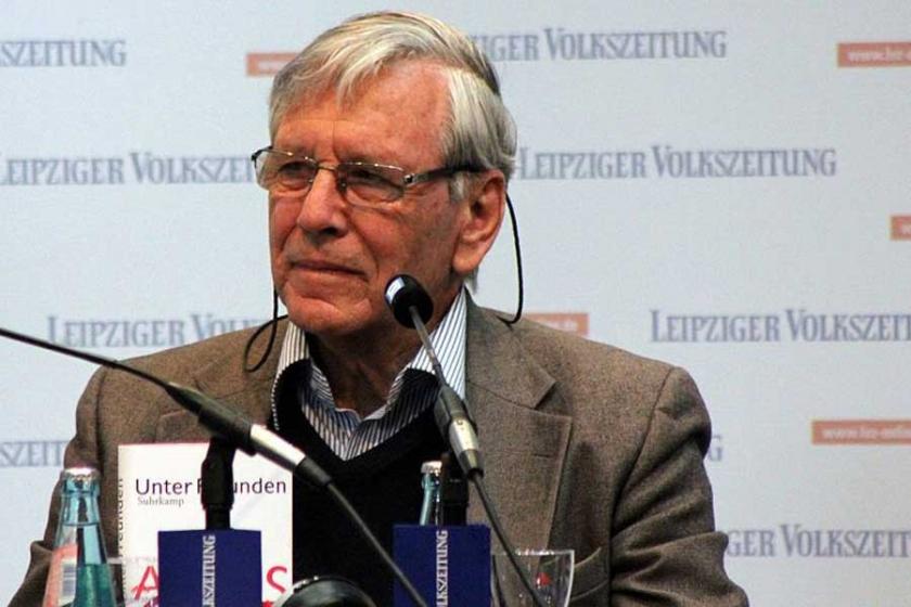 Yazar Amos Oz hayatını kaybetti