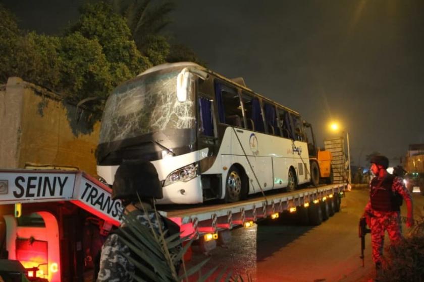 Mısır'da turistleri taşıyan otobüse bombalı saldırı: 4 ölü