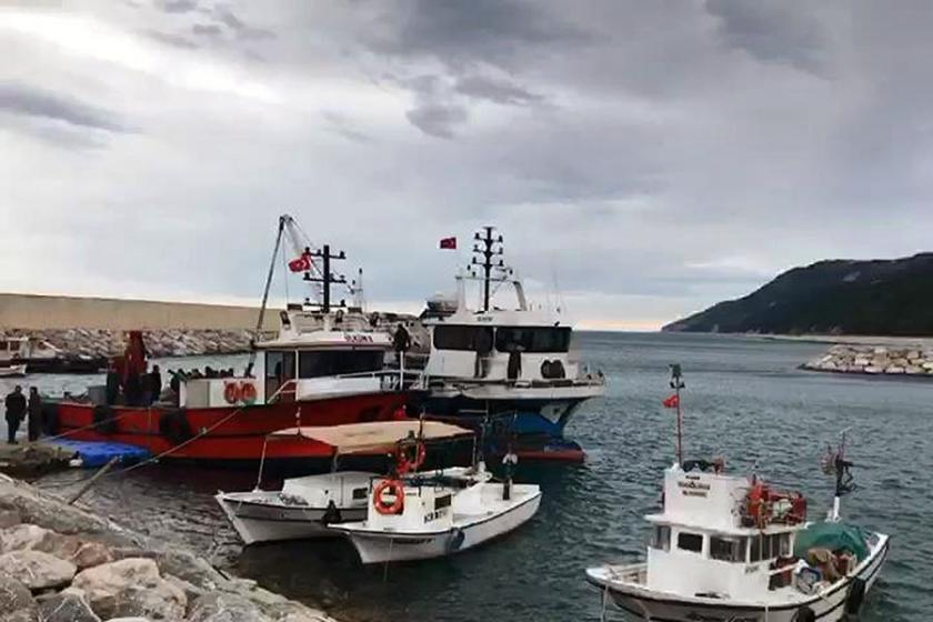 Sinop'ta balıkçı teknesinin batması sonucu kaybolan kişi aranıyor