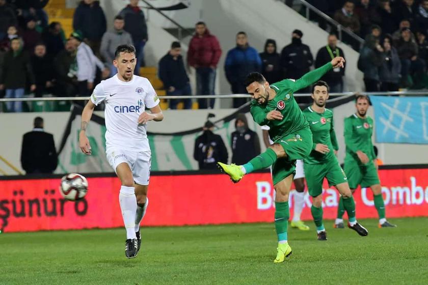 Kupada çeyrek final ilk maçında Akhisarspor, Kasımpaşa'yı 3-1 yendi