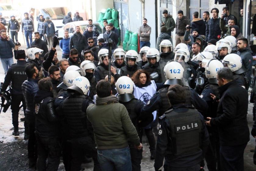 HDP Milletvekili Aydeniz: Asıl hedef göstermek anayasaya aykırıdır