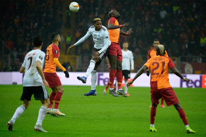 Galatasaray Benfica’ya 2-1 yenildi