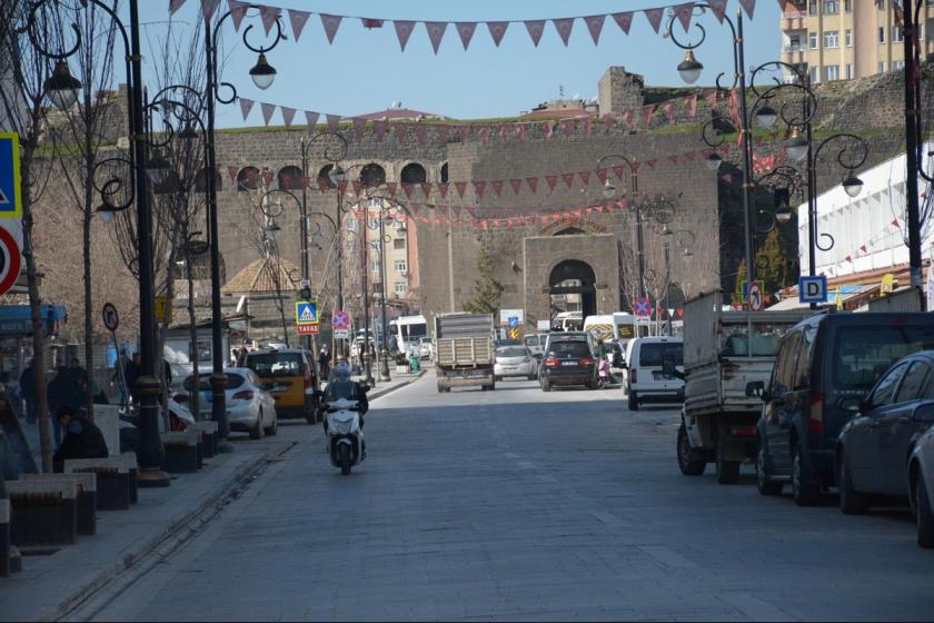 Surlular abluka, işsizlik ve kayyımdan yakınıyor