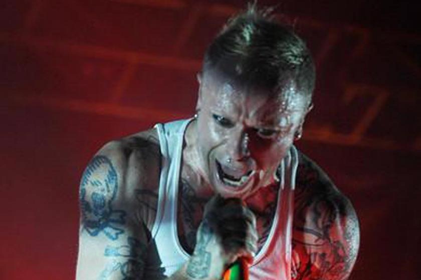 Prodigy'nin solisti Keith Flint intihar etti