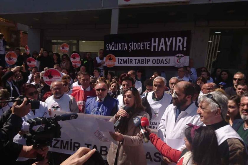 İzmir'de sağlık emekçileri: "Sağlıkta şiddete alışmayacağız"