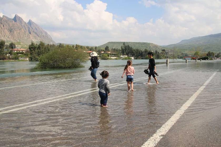 Özgürlük suların da düşü...