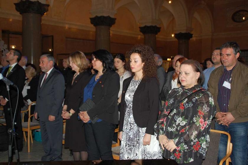 İsveç Meclisinde Ermeni soykırımında yaşamını yitirenler anıldı