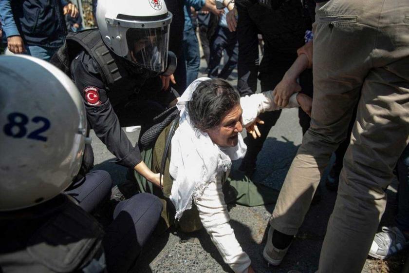 Bakırköy Cezaevi’nde açlık grevleri için eylem yapan annelere saldırı