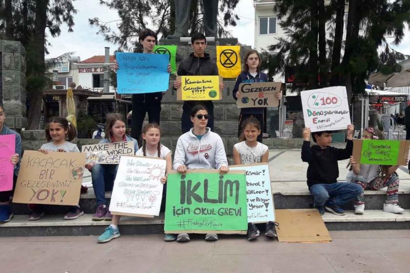 Ayvalık’ta öğrencilerden "İklim İçin Okul Grevi"