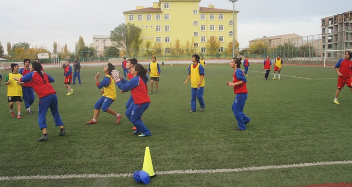 ‘Futbol sadece erkeklerin oyunu değil’